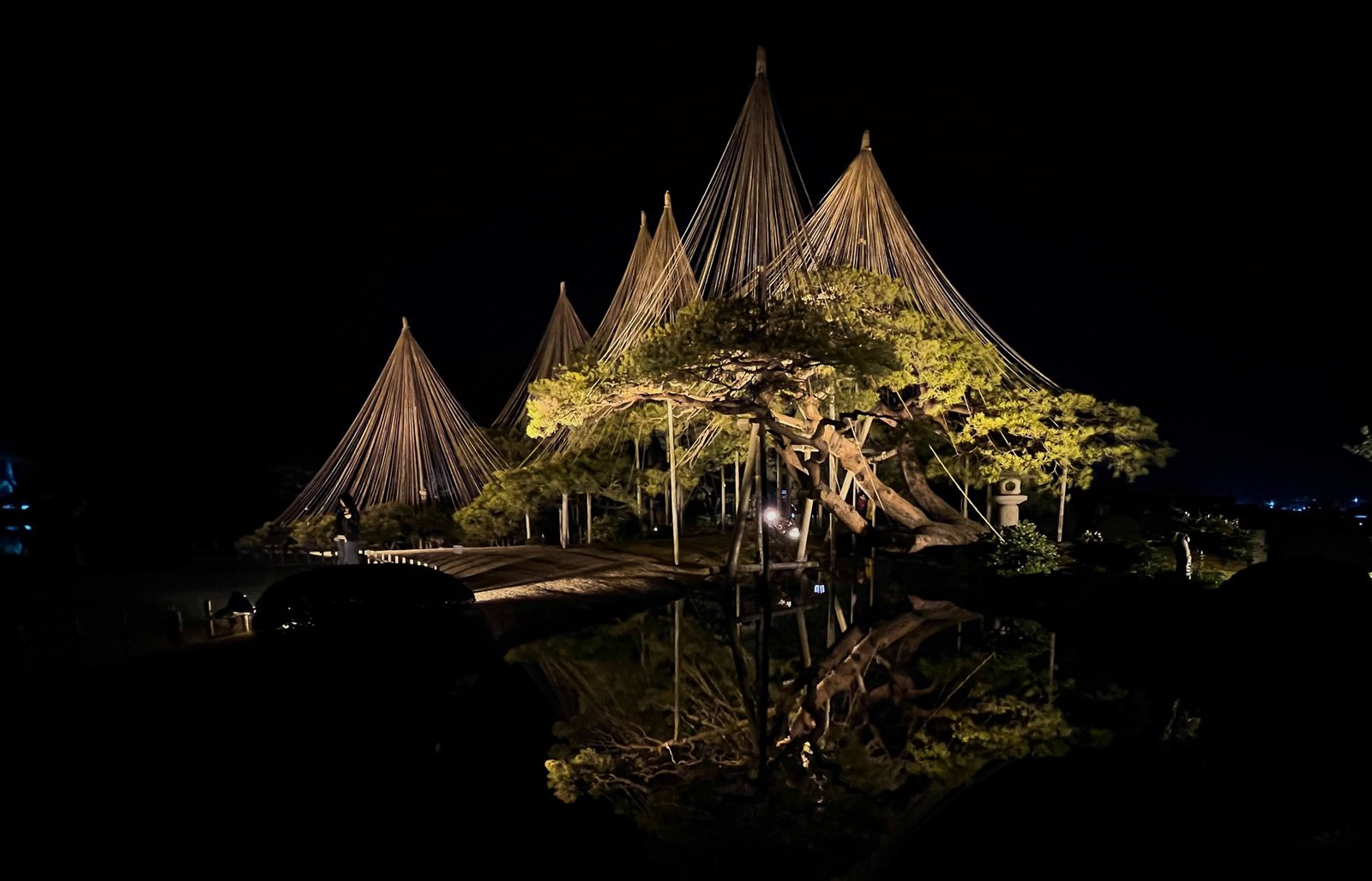 Yukitsuri — cuerdas que abrazan la nieve